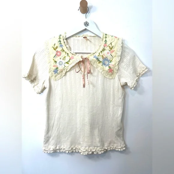 Free People Cream top with hankie with Floral Embroidery sz S - Picture 4 of 9